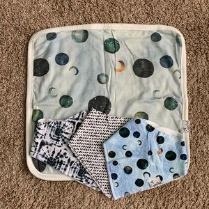 Copper Pearl bibs + security blanket